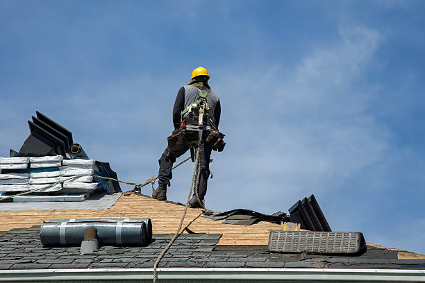 Professional Gutter Installation technician working in Midvale, UT